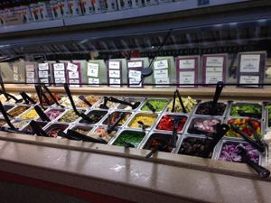 Salad bar at Roots Market in Olney