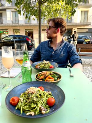 Linguine , roasted veg & cocktail  at The Green Affair - Saldanha in Lisbon