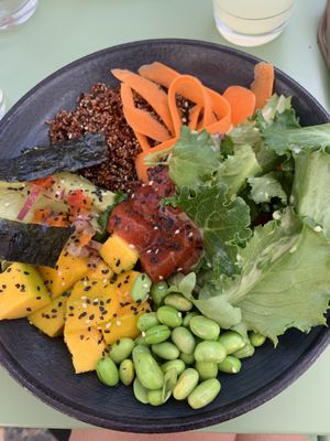 Poke bowl at The Green Affair - Saldanha in Lisbon