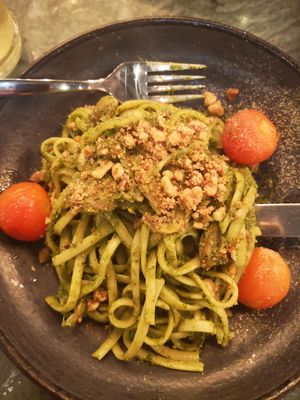 Linguini de pesto e cogumelos at The Green Affair - Saldanha in Lisbon