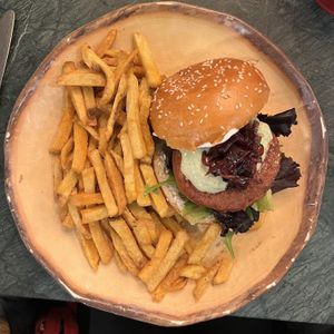 Tasty burger and fries. Nice seasoning.   at The Green Affair - Saldanha in Lisbon