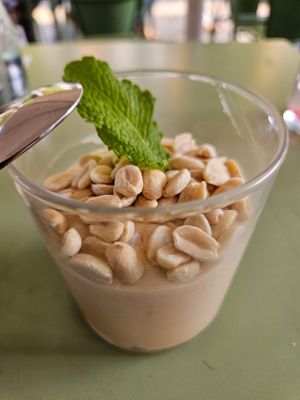 Peanut mousse at The Green Affair - Saldanha in Lisbon