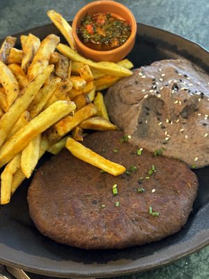 Fries where like from yesterday   at The Green Affair - Saldanha in Lisbon