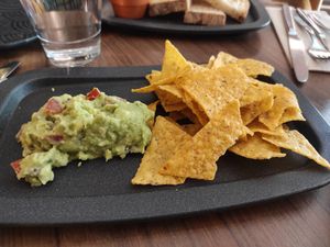 Nachos with guacamole at The Green Affair - Saldanha in Lisbon