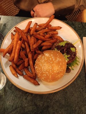Hambúrguer at The Green Affair - Saldanha in Lisbon