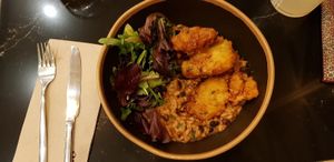 Pataniscas de alho francês e grão com arroz de feijão at The Green Affair - Saldanha in Lisbon