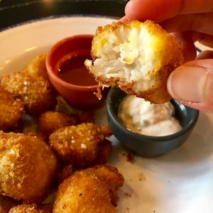Cauliflower “wings” at The Green Affair - Saldanha in Lisbon