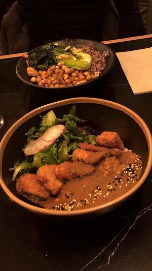 Buddha Bowl y Katsu Curry at The Green Affair - Saldanha in Lisbon