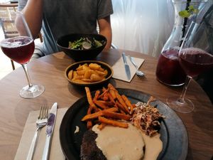 Seitan steak with peppercorn sauce at The Green Affair - Saldanha in Lisbon