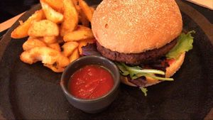 Moving mountains burger at The Green Affair - Saldanha in Lisbon