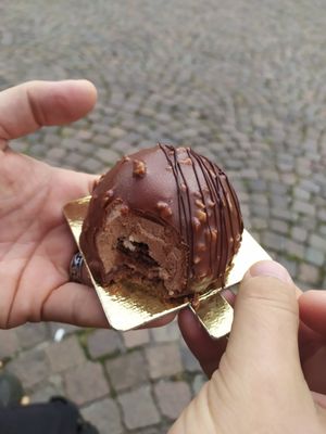 Rocher at Patisserie Chocolaterie Peigné in Lille