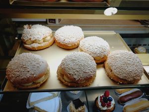  at Patisserie Chocolaterie Peigné in Lille