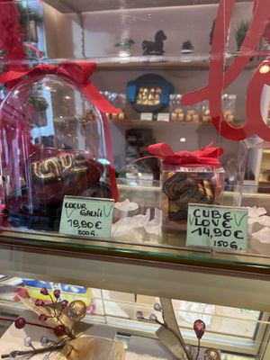 Chocolate   at Patisserie Chocolaterie Peigné in Lille
