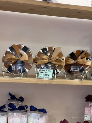 Fruit candy  at Patisserie Chocolaterie Peigné in Lille