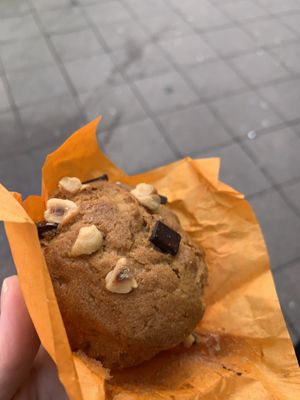 Muffin choco-noisettes : un régal🥰  at Patisserie Chocolaterie Peigné in Lille