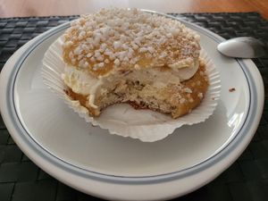 Tropezienne végétale at Patisserie Chocolaterie Peigné in Lille