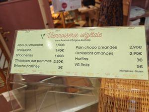 Vegan choices at Patisserie Chocolaterie Peigné in Lille