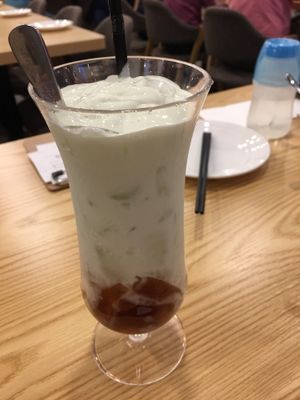Avocado earl grey shake at Green Ba - Marina Sq in Central Singapore