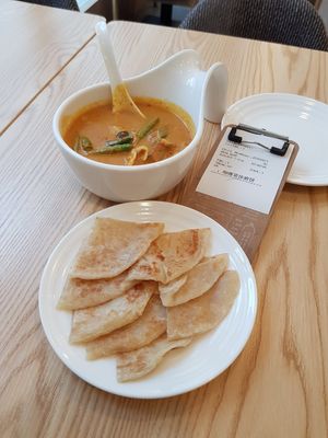 Curry vegetable with prata at Green Ba - Marina Sq in Central Singapore