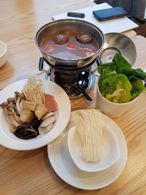 Tom yum mini steamboat (can add soup once) at Green Ba - Marina Sq in Central Singapore