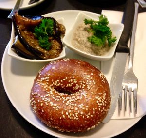 Bagel with eggplant & cucumber and rose spread at Samocca in Aalen