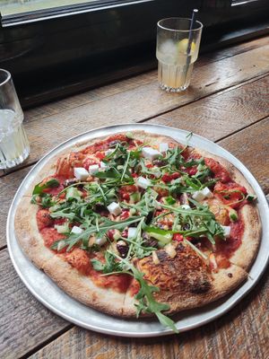 Vegan feta pizza at Otomat in Ghent