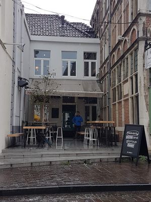 front + outdoor seating at Otomat in Ghent