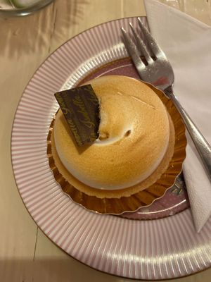 Entrons Tartelette  at Isabella Glutenfreie Patisserie in Aachen