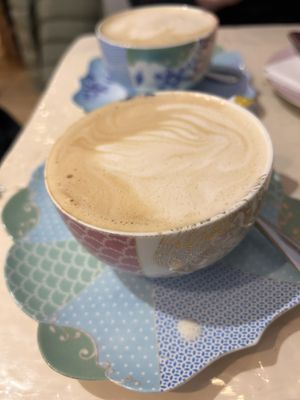 Cappuccino mit Hafermilch  at Isabella Glutenfreie Patisserie in Aachen