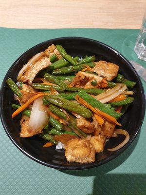 Arroz con verduras y tofu at Kiu Nam in Barcelona