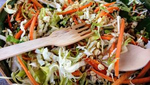 Crunchy Seeded salad at Earth Cafe and Market in Seminyak