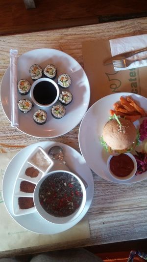 yummy GF vegan food at Earth Cafe and Market in Seminyak