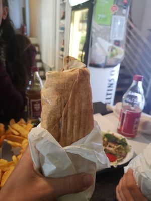 Veganer Wrap at Falafello in Halle