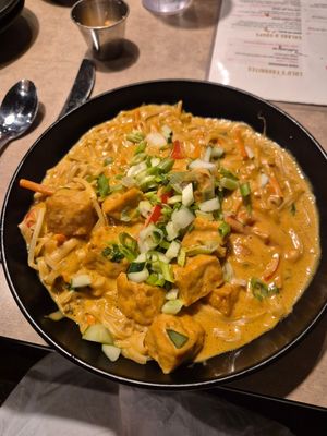 Rainbow peanut Noodles and tofu at Lulu's Thai Noodle Shop in Westwood