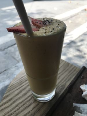 Mango-Passionfruit-juice at Banh Mi 25 in Hanoi