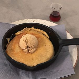 Vegan whole-wheat Dutch baby/Pancake  at Vegimo 野菜食堂 in Hiroshima