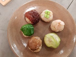 Sushi rolls at Vegimo 野菜食堂 in Hiroshima