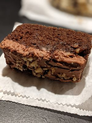 Brownie at The Wild Oat in Bellingham