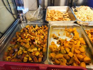 Dishes available at Vegetarian Food 素食慈心 - Defu Ln - Maybe closed in Northeast Singapore