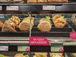 Veganuary falafel and crunchy chicken sandwiches #Veganuary at backWERK - Loebdergraben in Jena