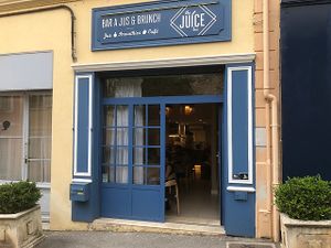 front of the restaurant at The Juice Box - Food Truck in Le Cannet