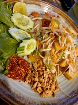 Pad thai at The Hungry Wolf in Koh Samui