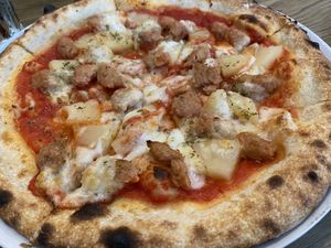 Vegan Hawaiian Pizza at The Hungry Wolf in Koh Samui