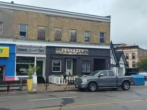 Happy exterior at Grounded in Stratford