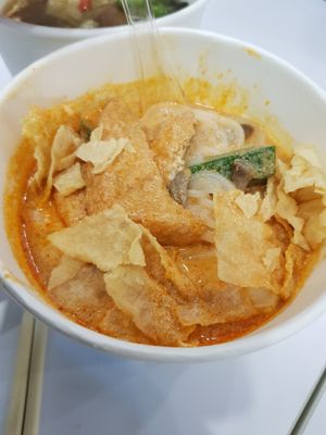 Laksa at Veggie House 一芳 - AMK in Northeast Singapore