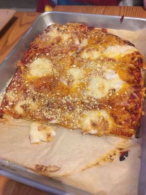 Amazing vegan cheese pizza  at Next Generation Pizza in Miami