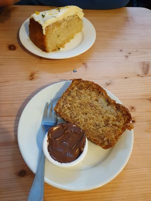 Vegan banana bread & vegan lemon cake at The Honey Pot in Penzance