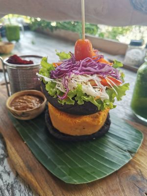 Gado gado without egg at OM Burger in Pecatu