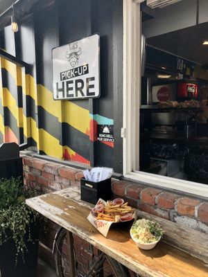 Exterior pick up  at Yaks in Mount Shasta