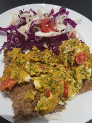 Vegan scrambled eggs at Happy Blender in Athens